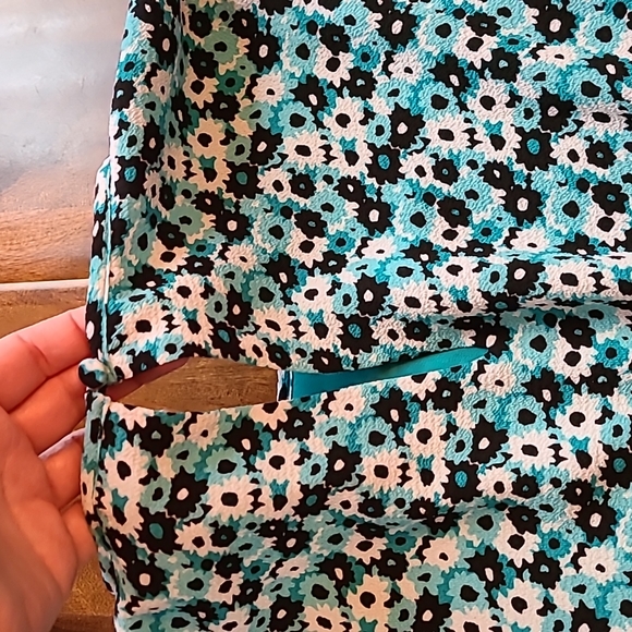 🔥Clearance🔥 Michael Kors Carnation Print Smocked Mini Dress - Picture 11 of 11